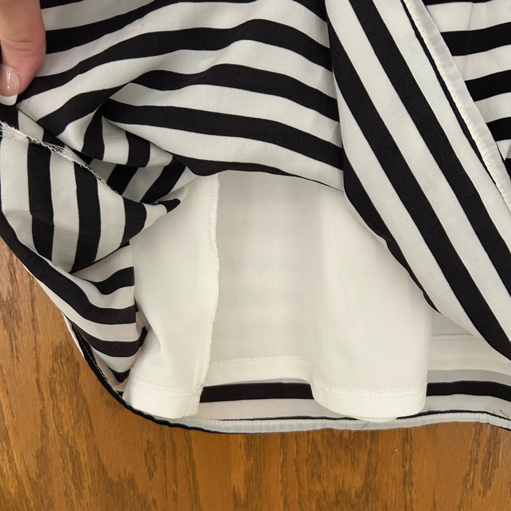 One Clothing Black and White Sleeveless Sundress - Picture 4 of 7